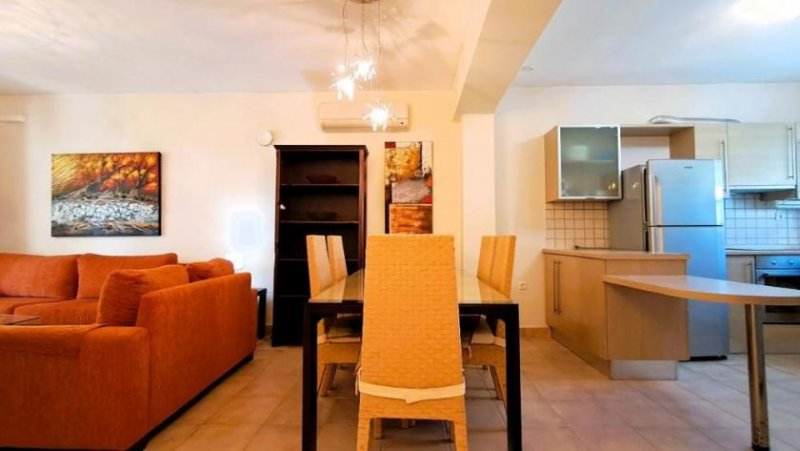 Maleme MIT VIDEO: Kreta, Maleme: Erdgeschoss-Apartment mit 2 Schlafzimmern, Garten und Gemeinschaftspool, nur wenige Schritte vom